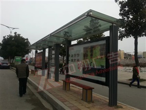 河南候車亭安裝完畢